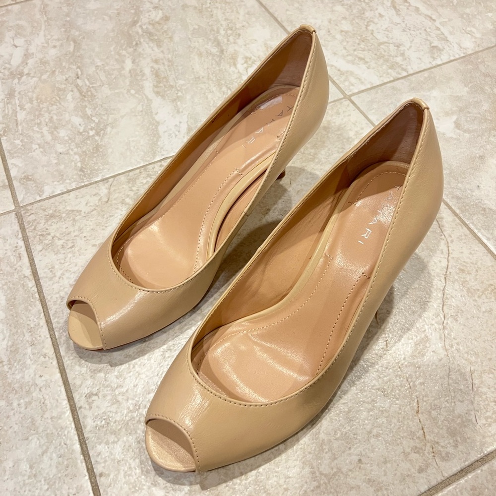 Tahari Heels
